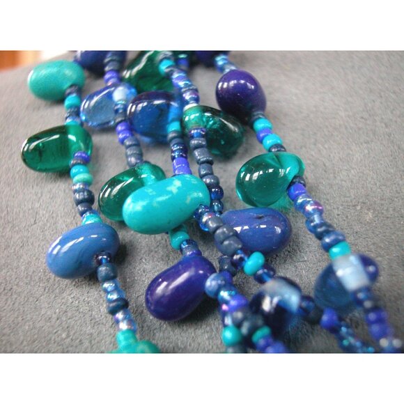 Five-Strand Blue & Turquoise Glass Bead Necklace Stretch Bracelet & Earrings - Picture 3 of 9